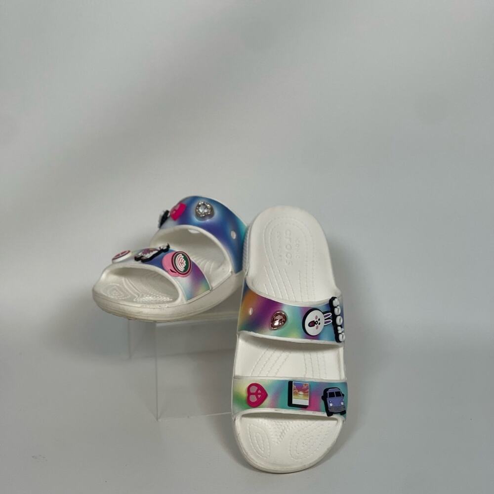 Gently Worn White Women’s Croc Sandal. Size 8 Women, 6 Men. Croc plugs included.